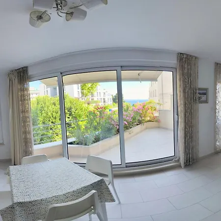 Marriot Apartment *