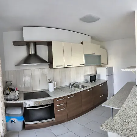 Marriot Apartment *