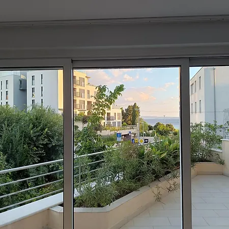 Apartment Znjan Beachfront Apartments Split