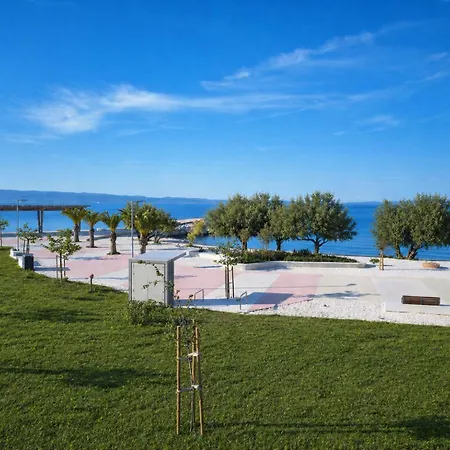 Διαμέρισμα Znjan Beachfront *