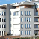 Znjan Beachfront Apartments Split *